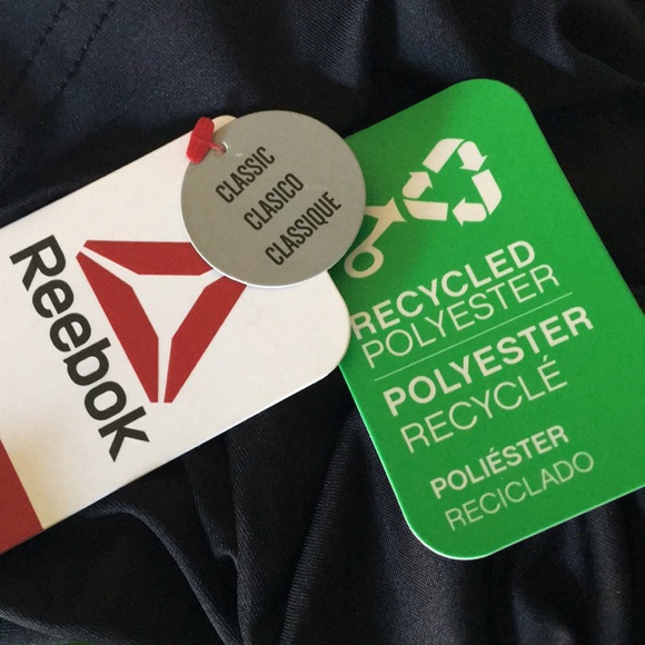 💪🏋️👟 Reebok 2 pieces 1 price Size 3XL Most offers accepted - Picture 9 of 10